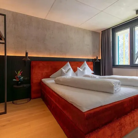 Lifesteil Apartmanhotel 4*